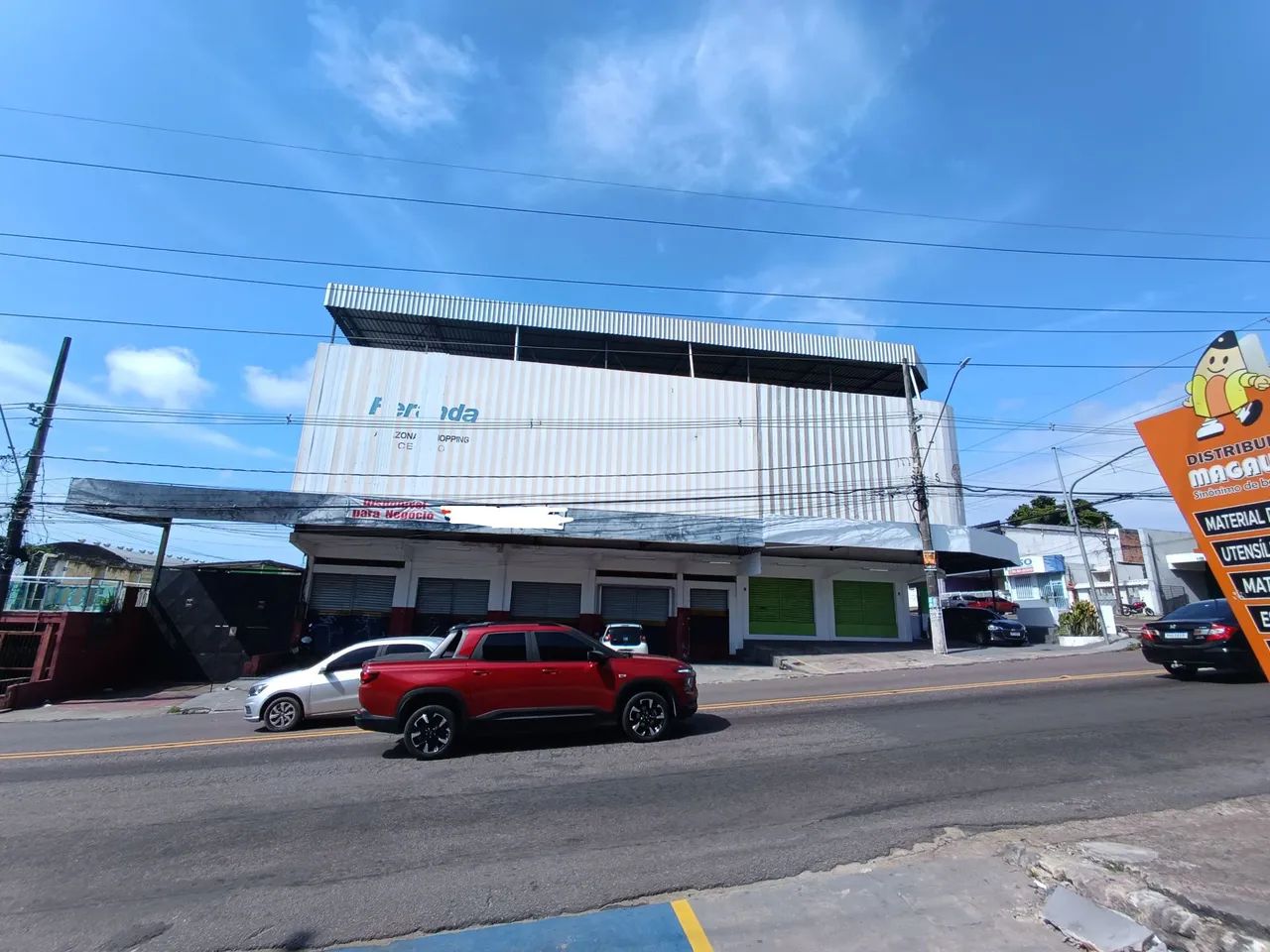 //Prédio Comercial na Cachoeirinha - pisos superiores 