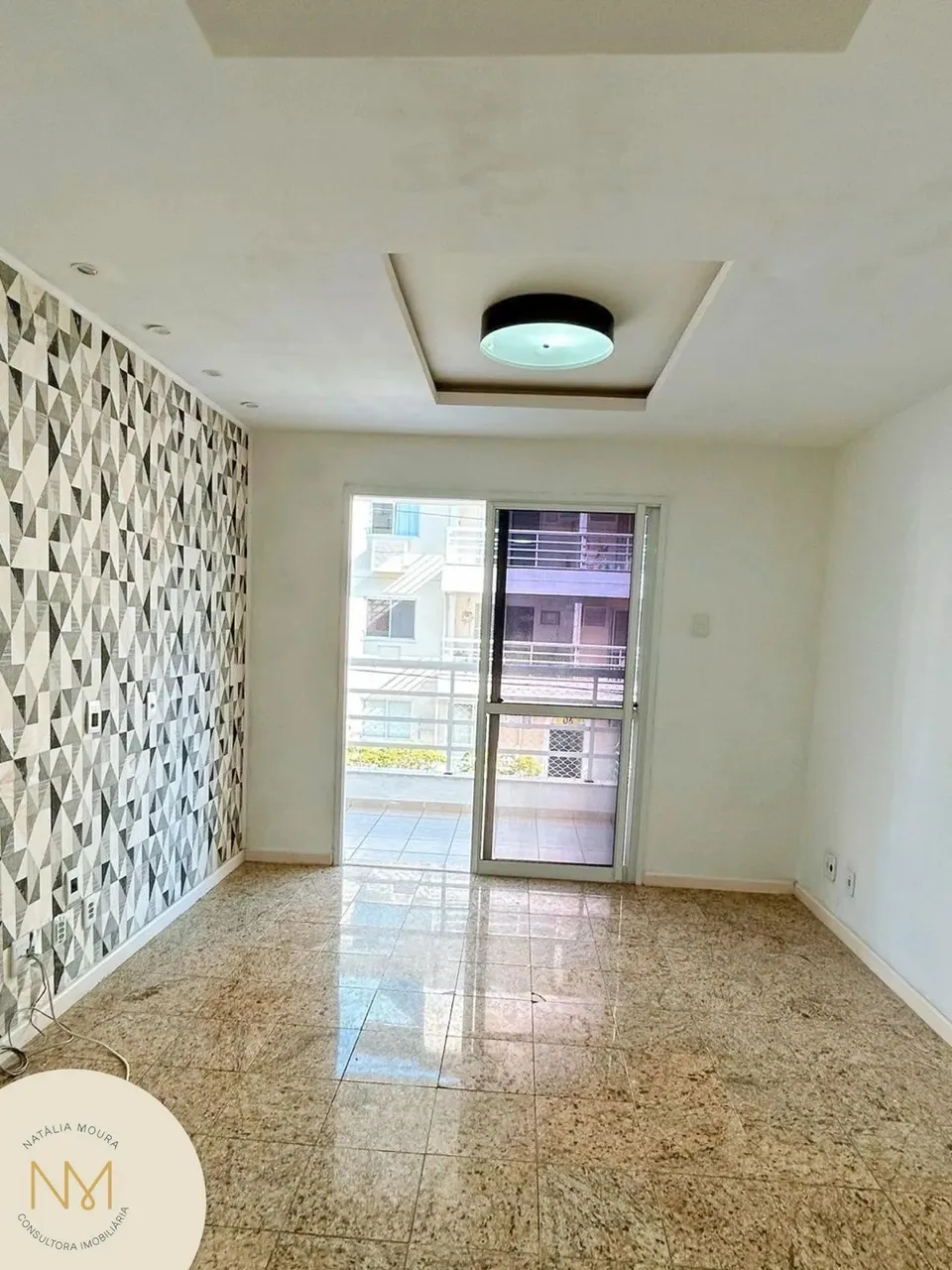 Alugo apartamento com 2 quartos, com 1 suite em Maria Paula - São Gonçalo/ RJ