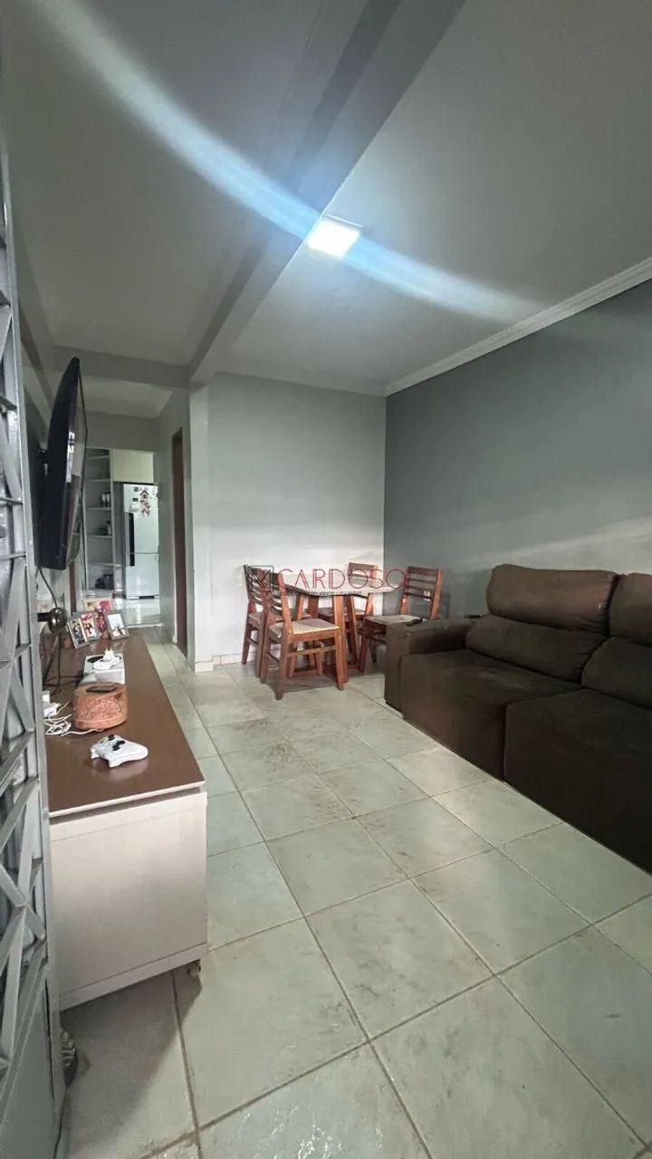 Ágio de casa na Qr 514, 3 quartos, suíte, armários, na laje, churrasqueira, ac. carro