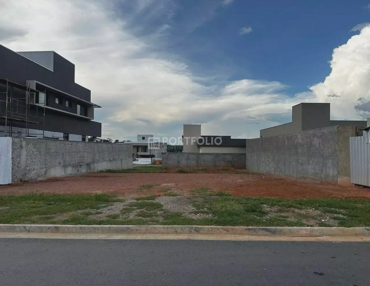 Terreno de 416 m² à venda por R$ 976.000,00 - Jardins França - Goiânia/GO