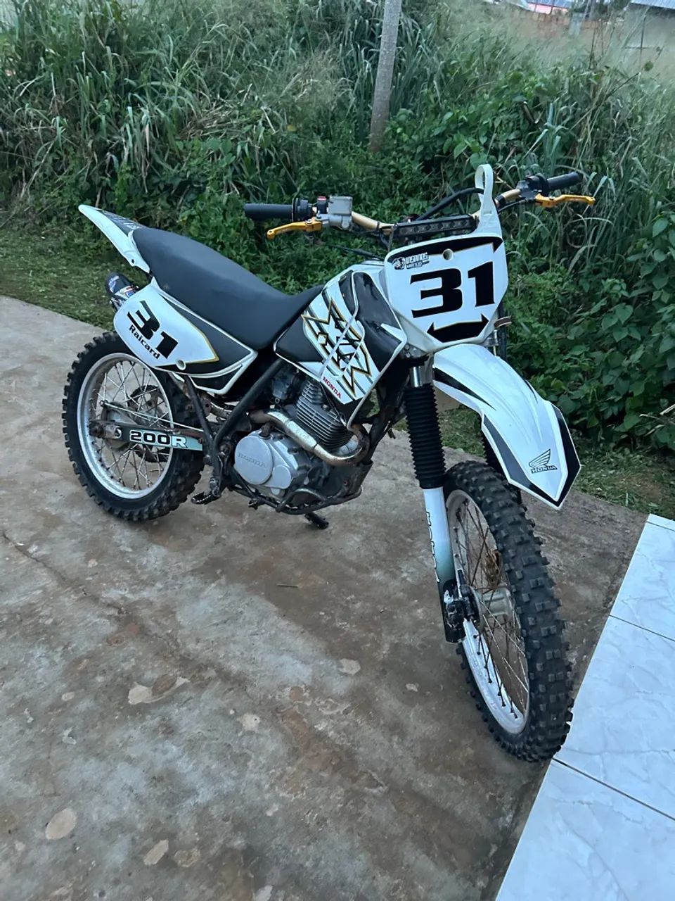 XR 200  - Foto 2
