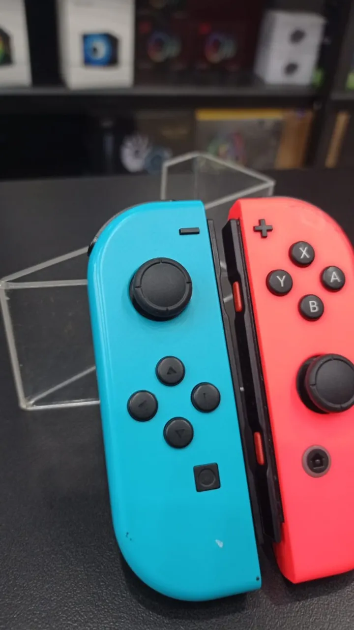 Controle JoyCon Azul e Vermelho para Nintendo Switch - Acessório Original