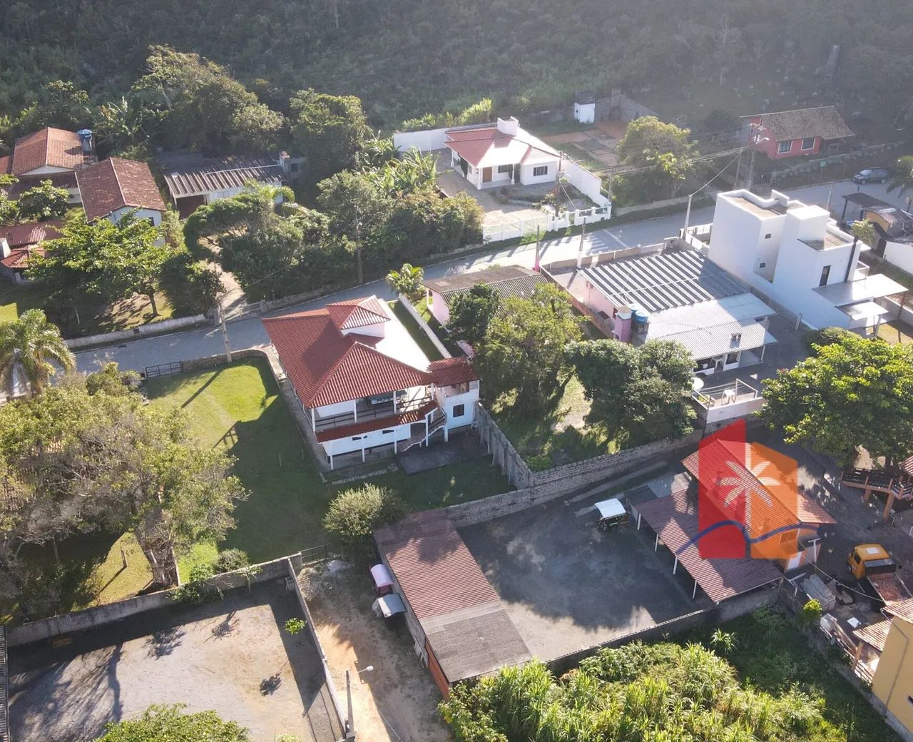 Casa com Vista Panorâmica para o Mar e Lagoa  Praia do Siriú, Garopaba/SC - Foto 2