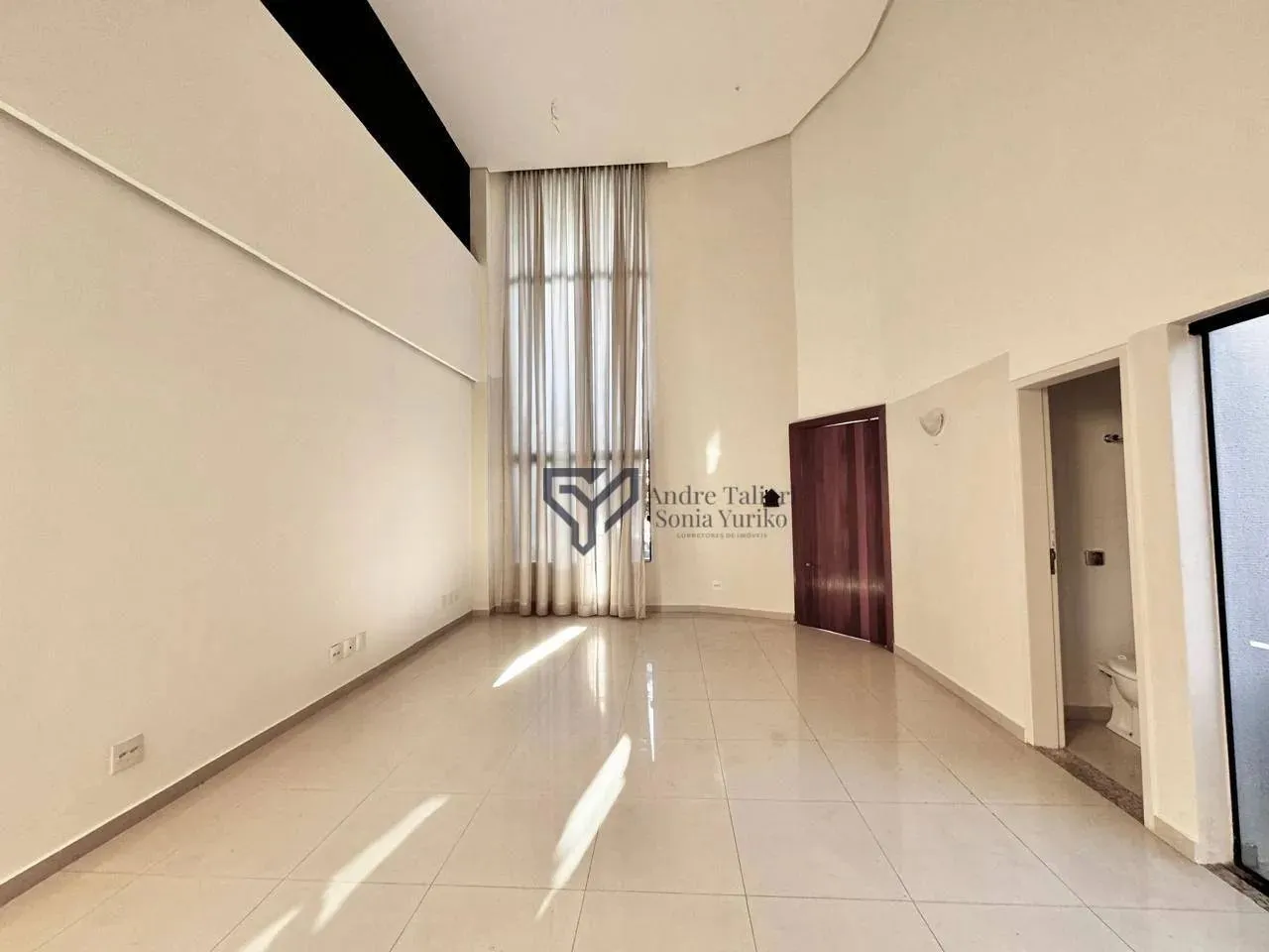 Sobrado com 3 dormitórios à venda, 246 m² por R$ 1.790.000 - Gleba Palhano - Londrina/PR
