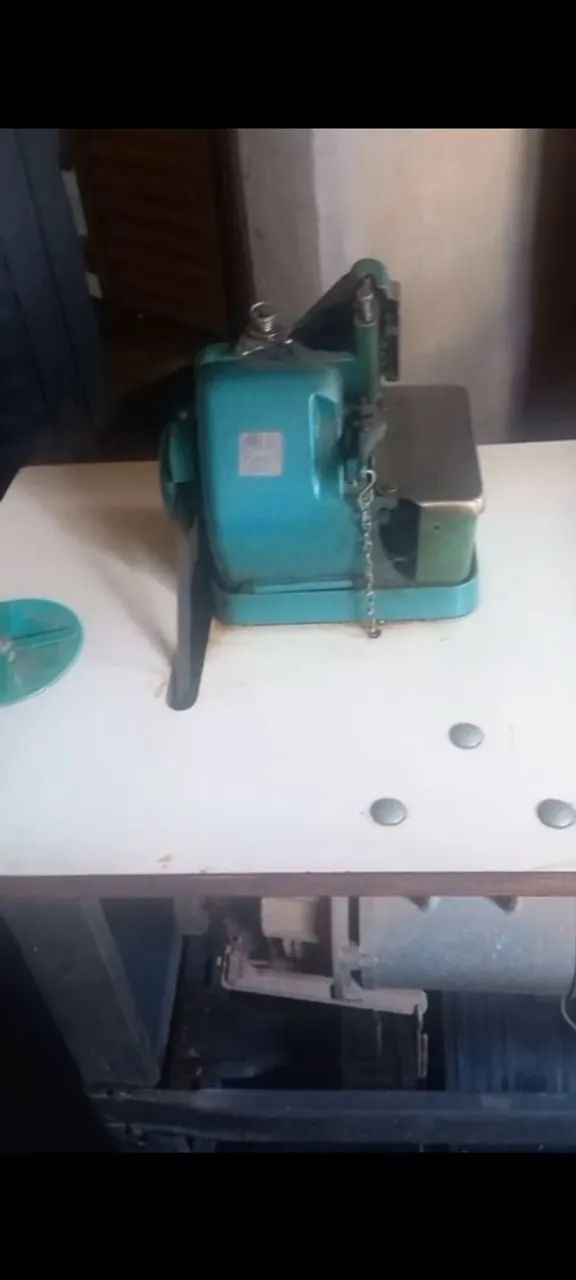 Máquina de costura - Foto 3