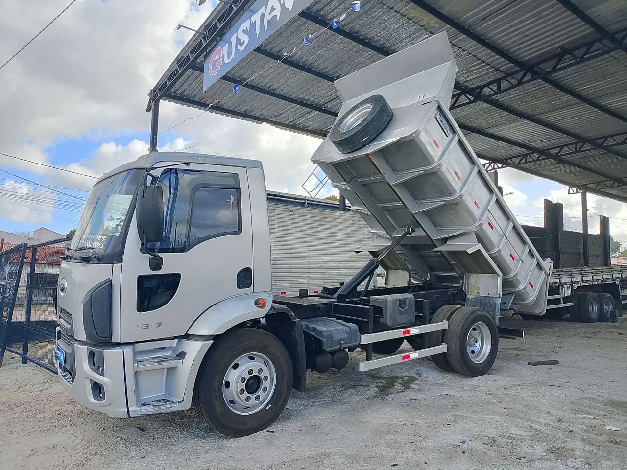 Ford Cargo maisNovo Do Brasil km 27.065 apenas  - Foto 2