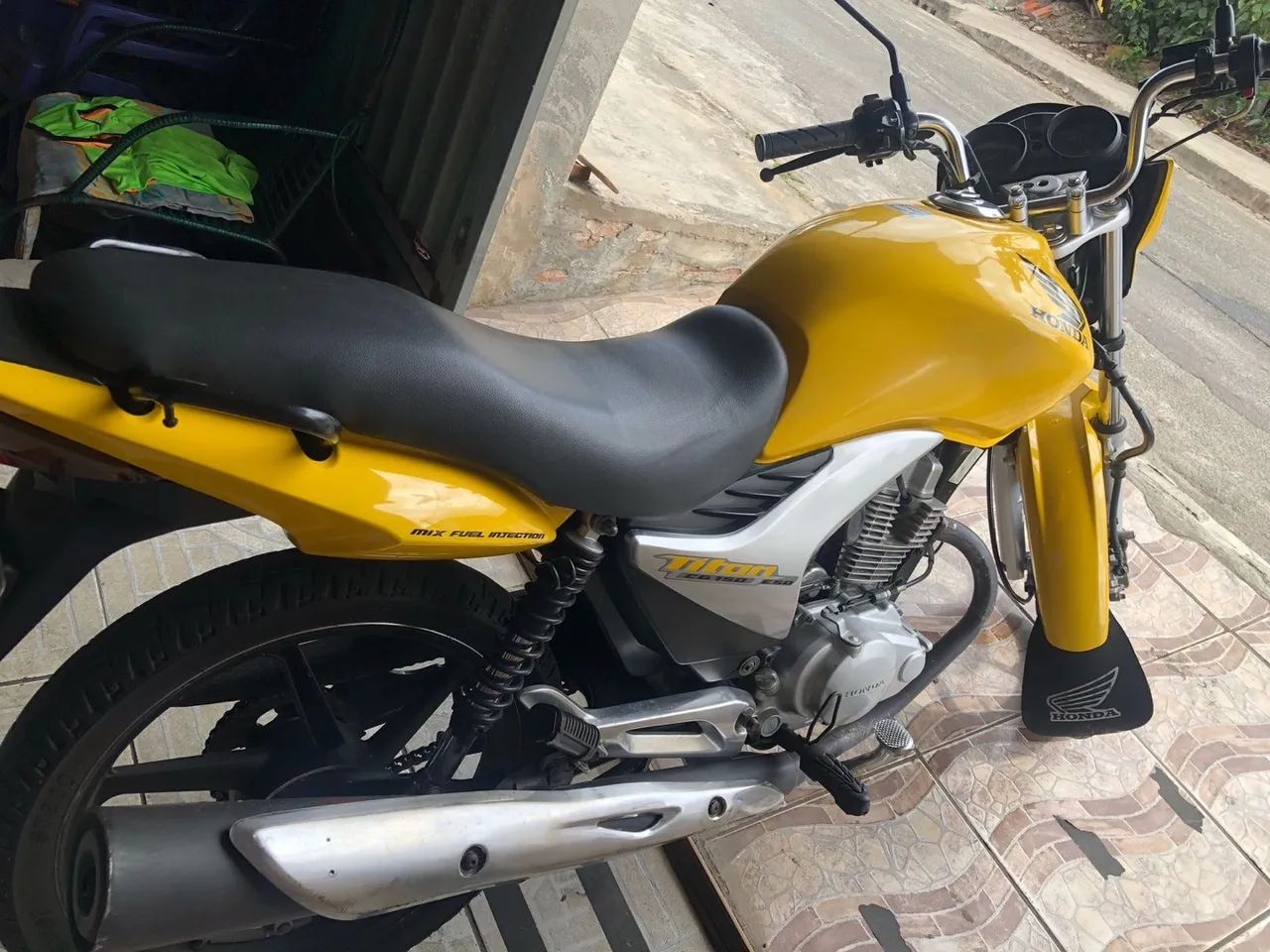 Vende se Moto Titan mix 150 - Foto 2