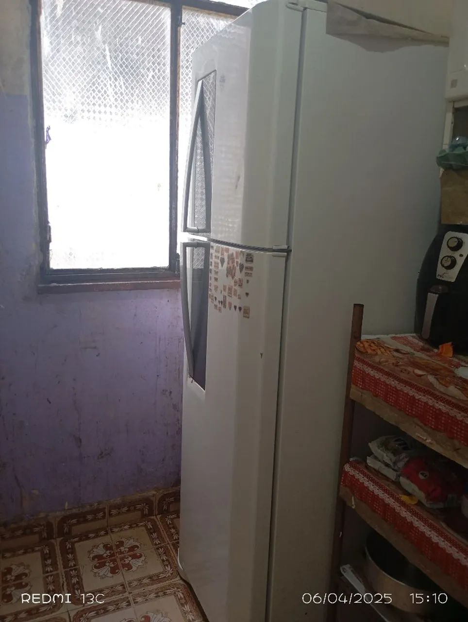 Vendo geladeira com defeito