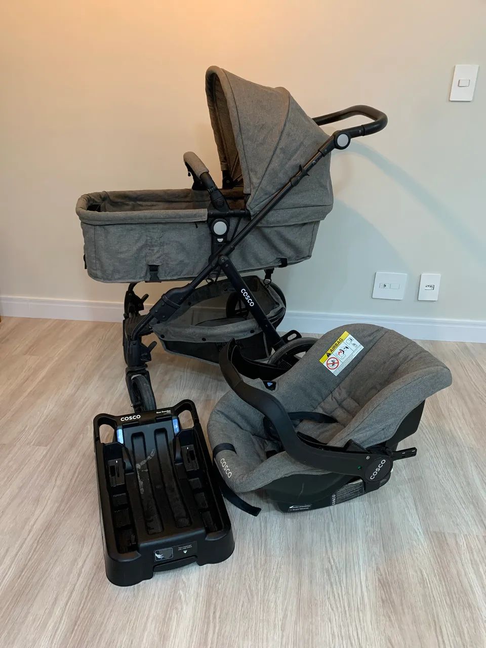 Kit Carrinho Travel Cosco | carrinho | Moisés | bebê conforto | Engate rápido carro. - Foto 4