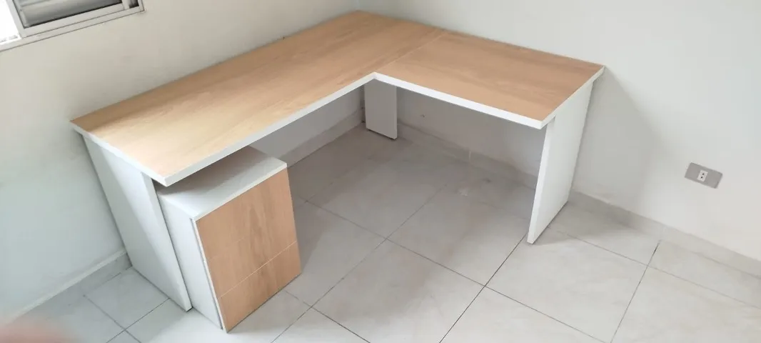 Mesa em MDF reforçado