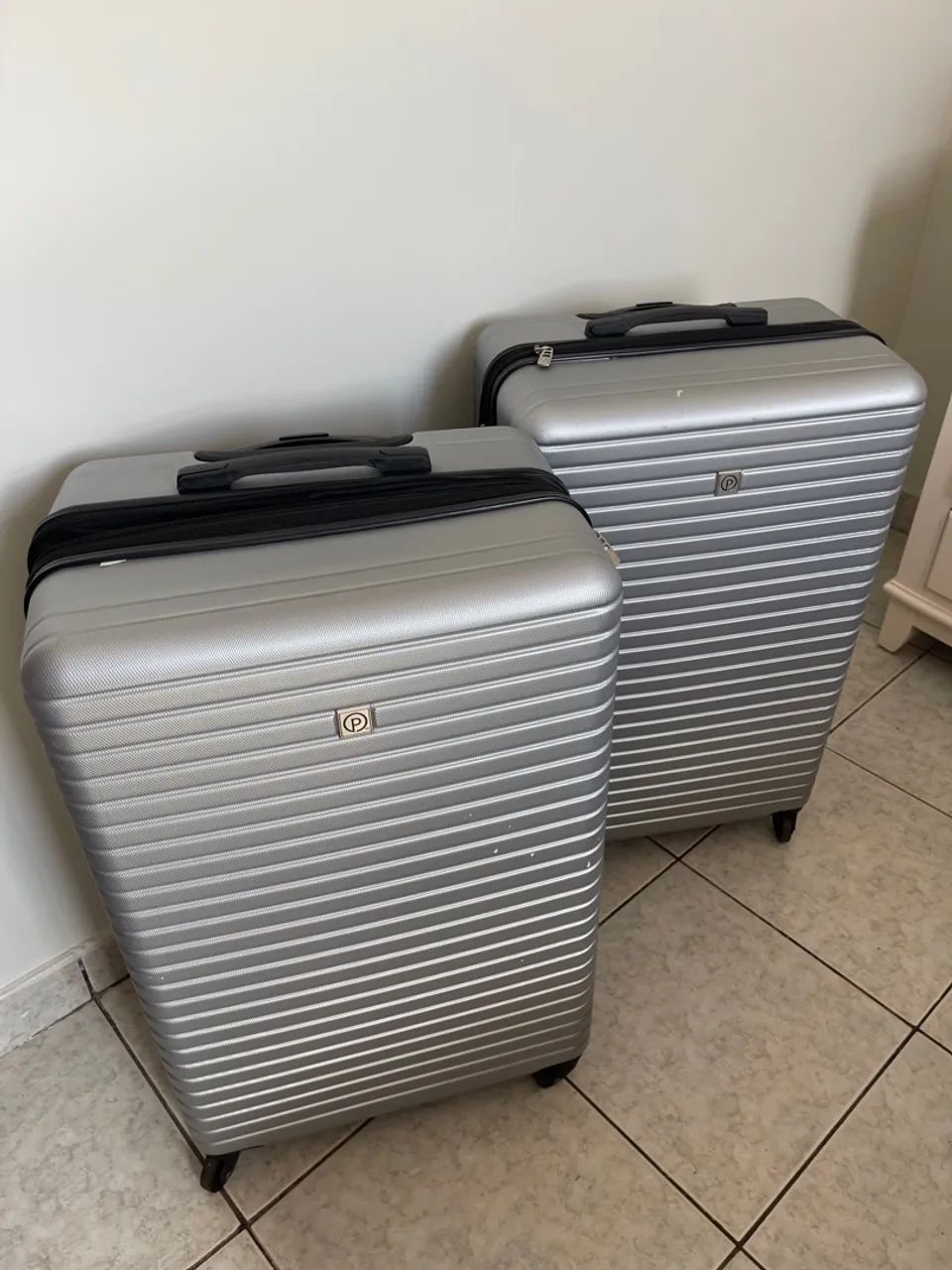Jogo de malas de viagem Prateadas