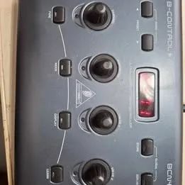 BCN44 - BEHRINGER - B-CONTROL  NANO - MIDI CONTROLLER (ou troco)