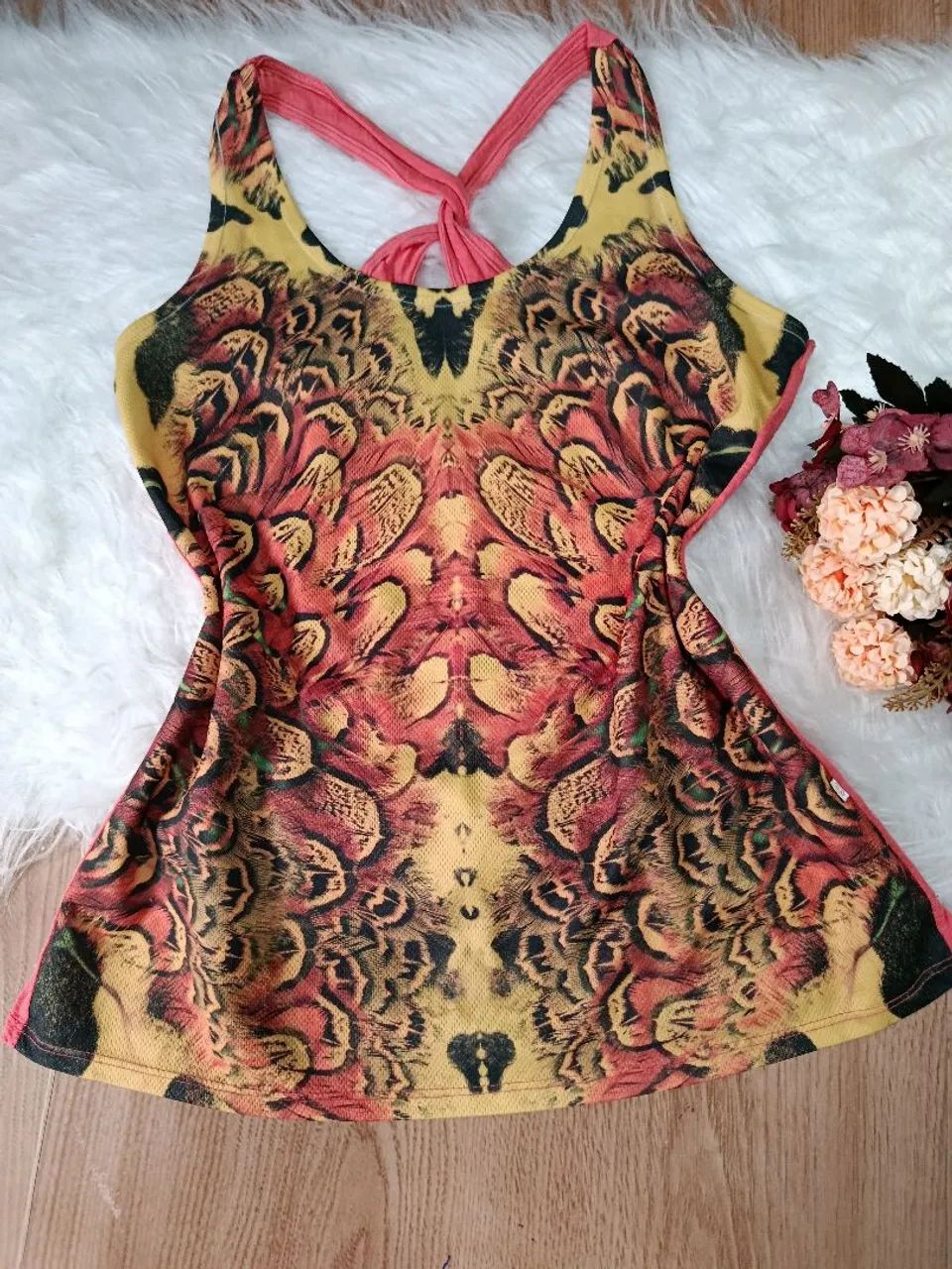 Blusas femininas- Tam. M - BAIXEI PREÇO  - Foto 2