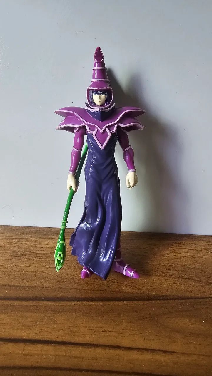 Boneco Mago Negro de Yu-Gi-Oh! Mattel