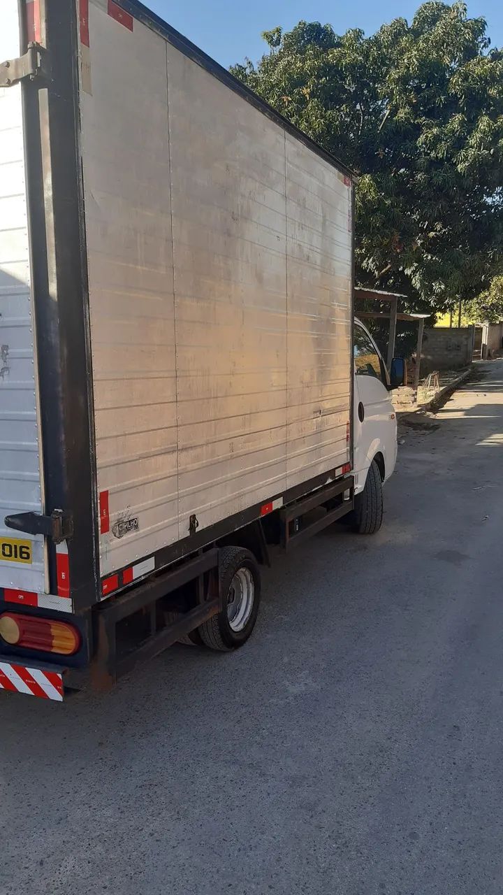 HR HYUNDAI 2007/2008 COM BAÚ  - Foto 4