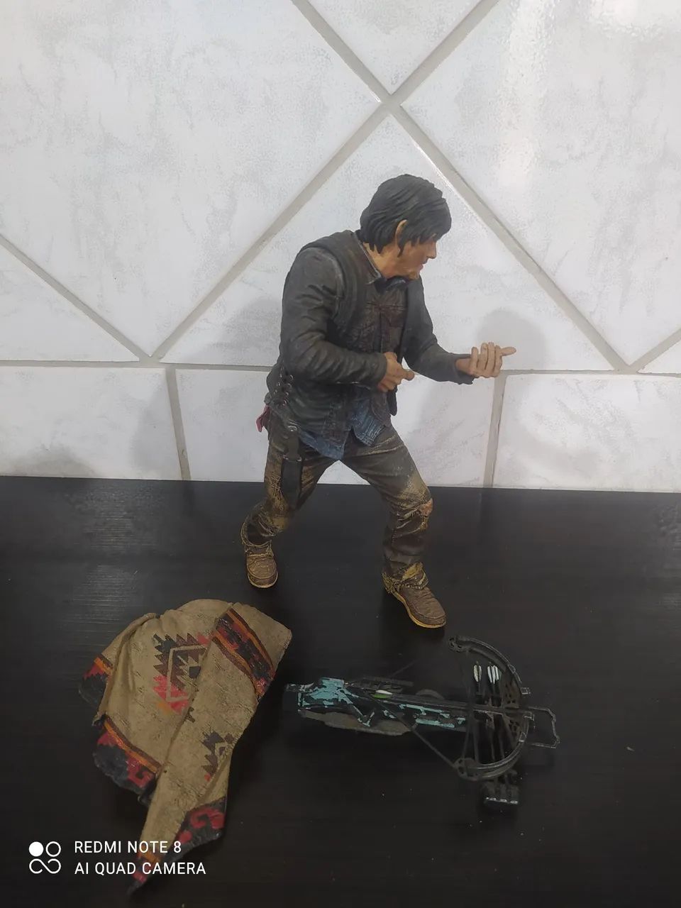 The Walking Dead - Daryl Dixon Deluxe Action Figure - Foto 2