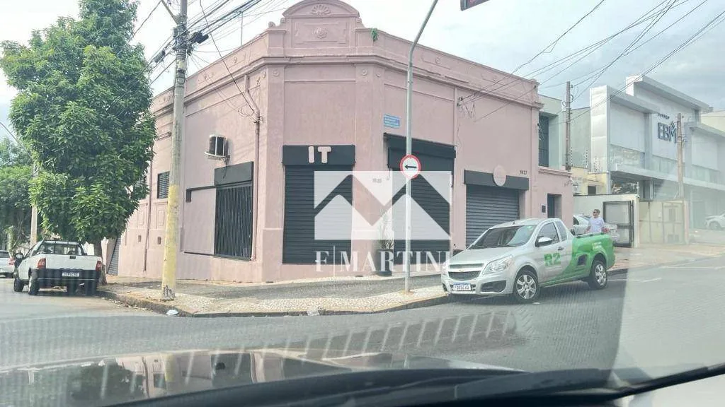 Casa com 2 salões a venda R$ 915.000 - Centro - Piracicaba/SP