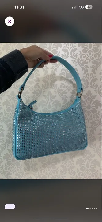 Bolsa Arezzo com brilhos