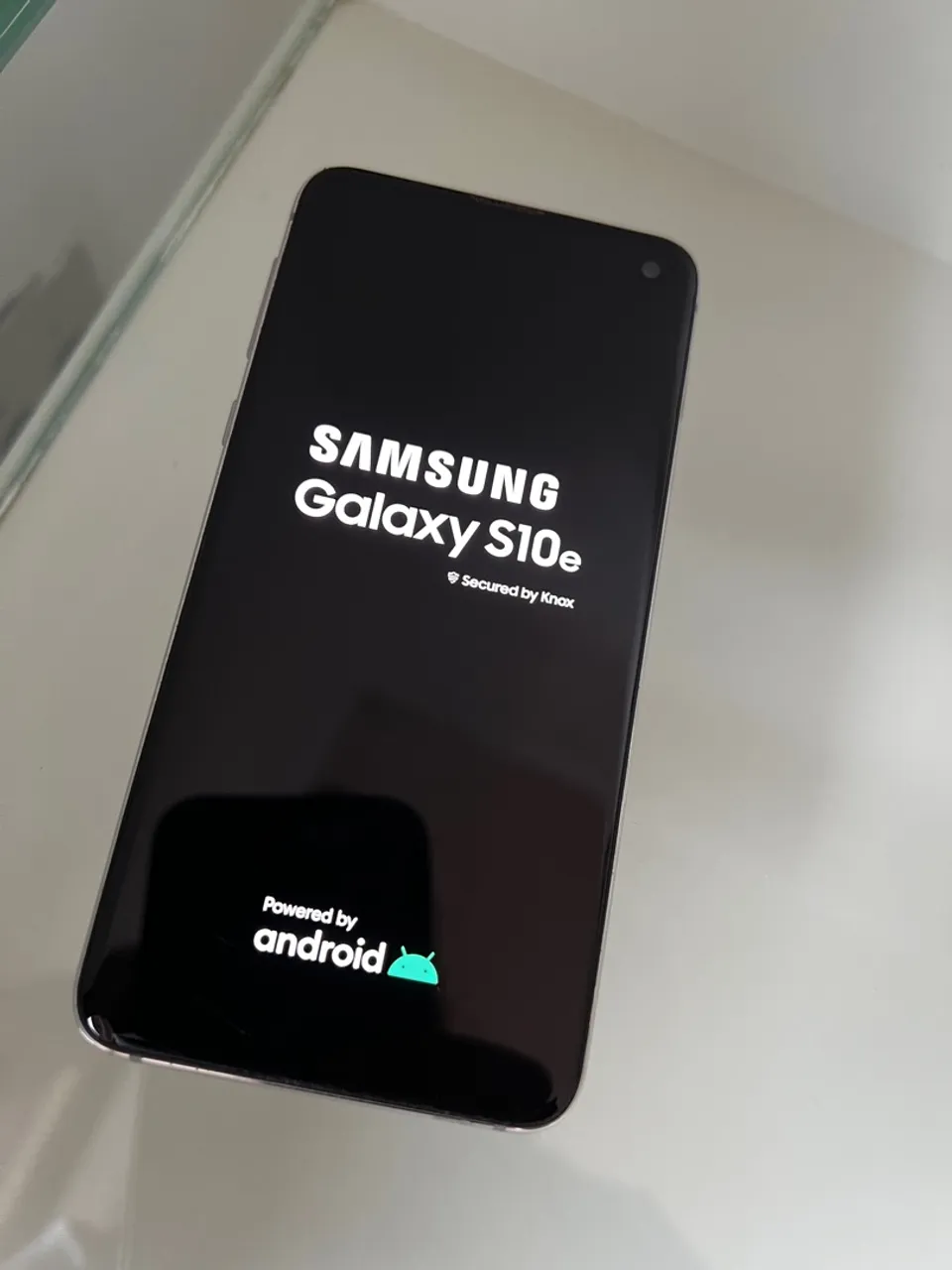 Galaxy S10e