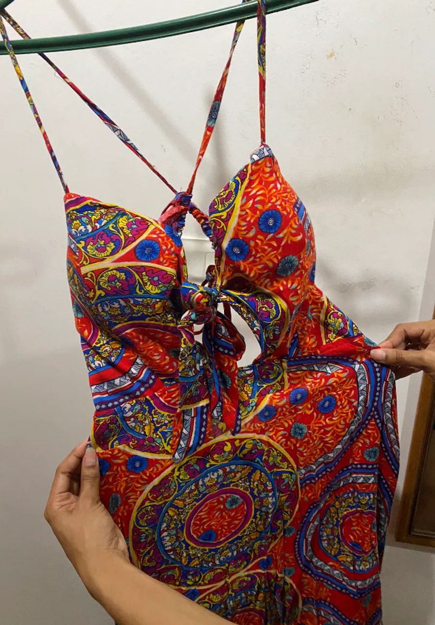 Vestido estampado com bojo