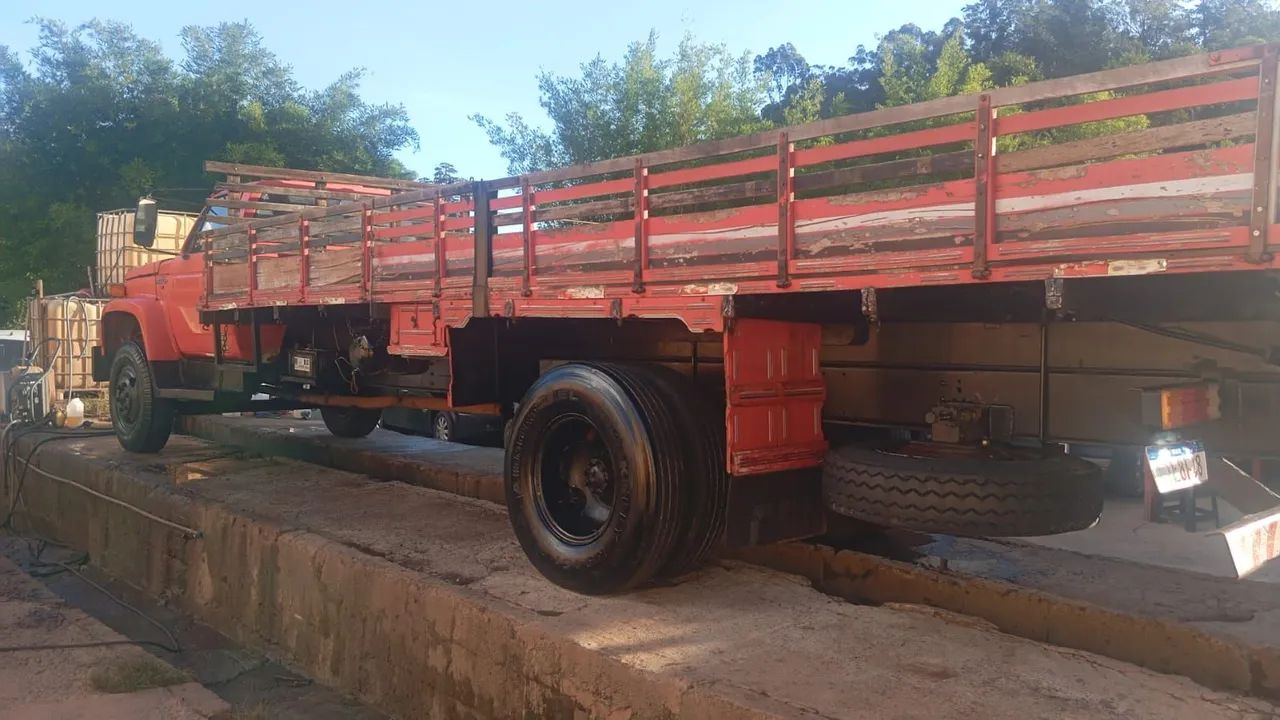 Carroceria de madeira - Foto 3