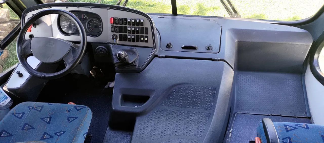 Micro ônibus Neobus Thunder 31 lug. - Foto 4