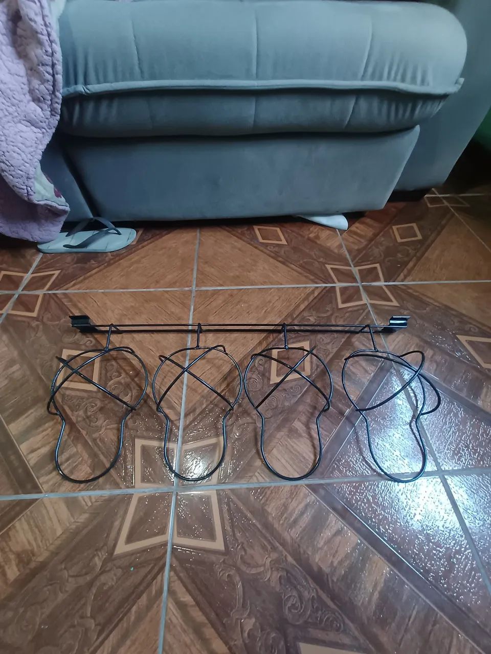 Suporte para Bonés - Ideal para Lojas e Feiras ( usado em bom estado) - Foto 3