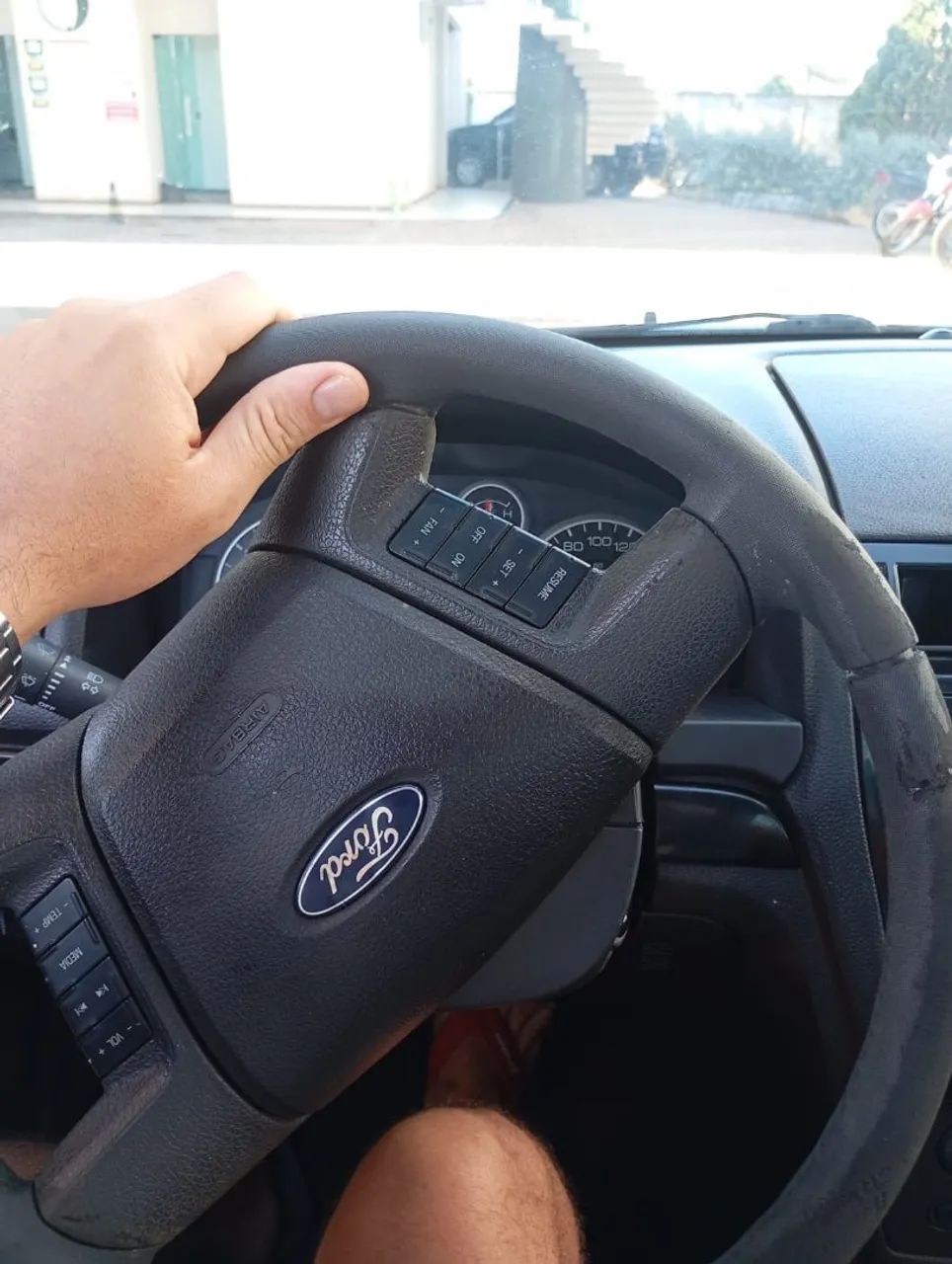 Ford Fusion  - Foto 4