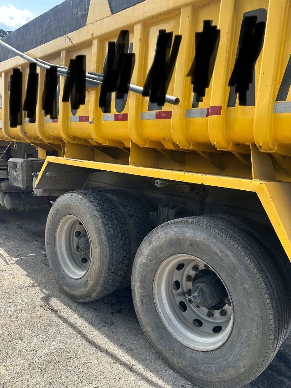 Caminhão Ford Cargo 2423 Basculante - Excelente Estado! - Foto 7