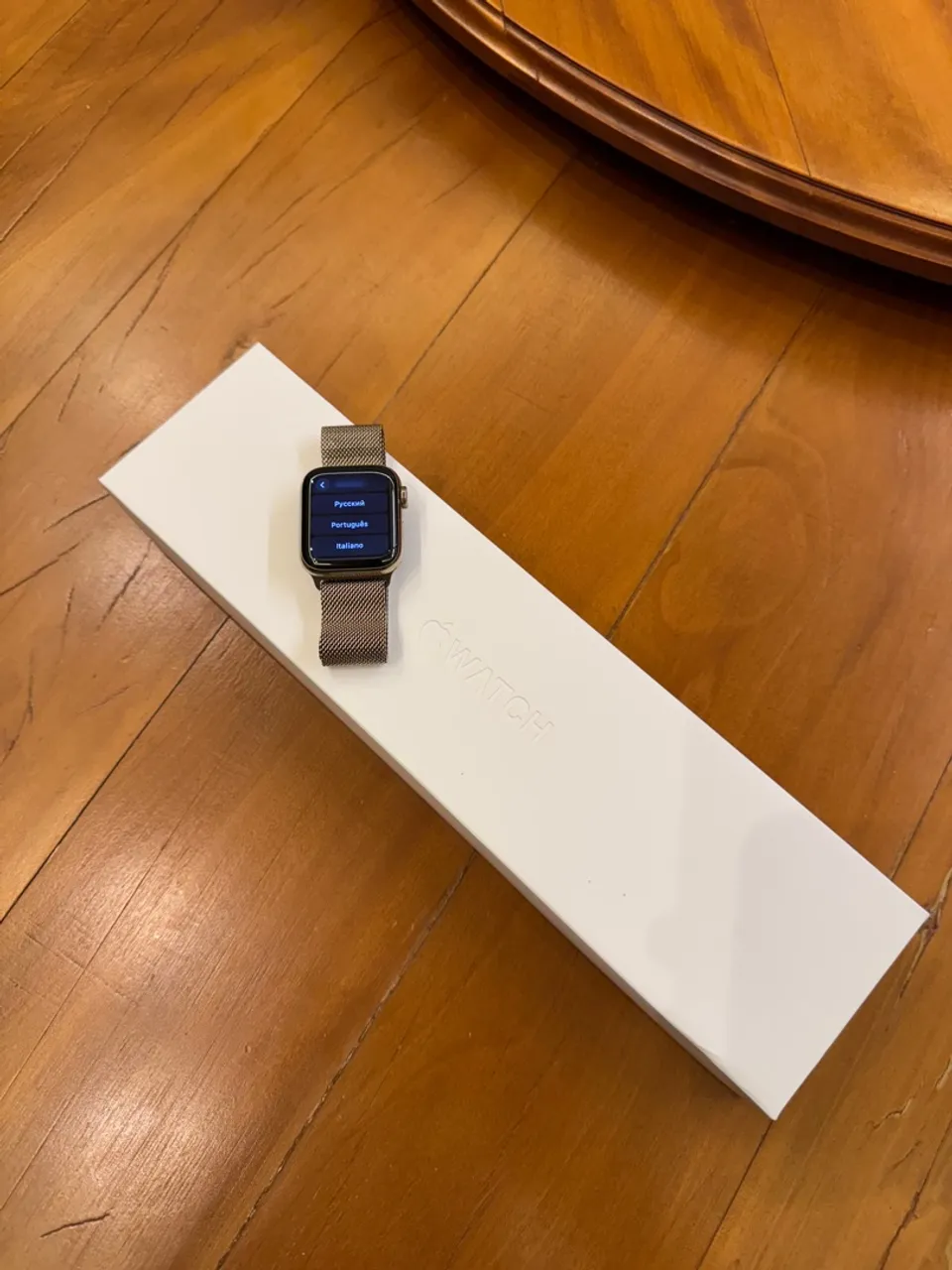 Apple Watch Series 6 - Gold 40mm