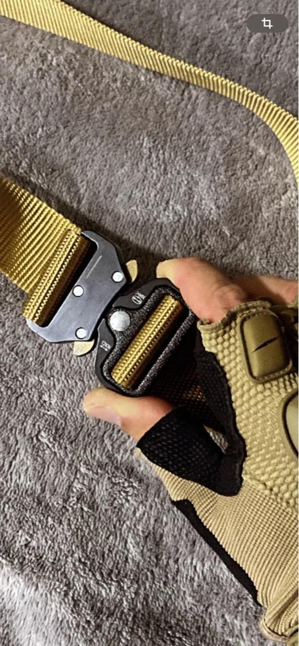 Cinto Tático de Alta Resistência com Fivela de Metal