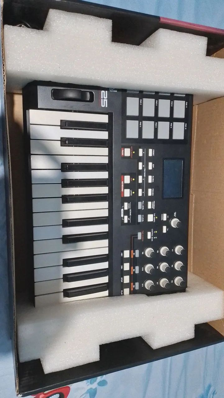 TECLADO CONTROLADOR AKAY MPK 25 - Foto 5