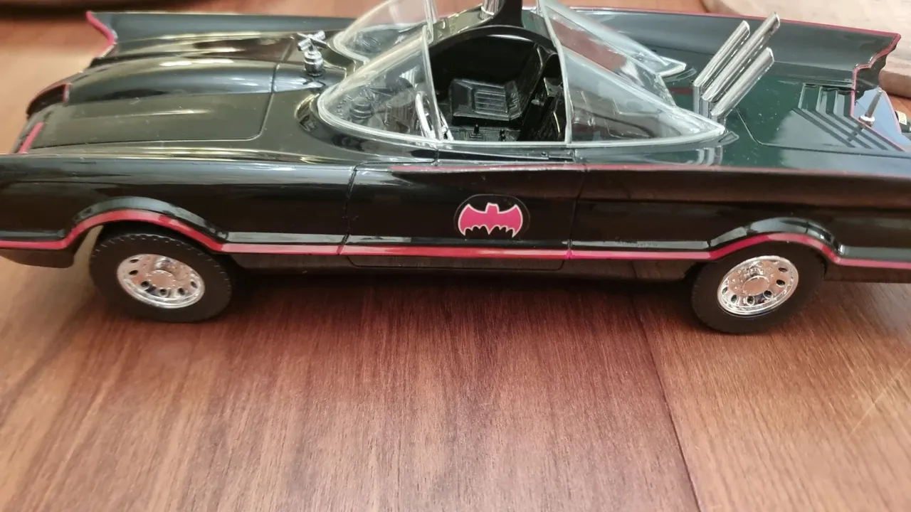 Batmovel Clássico - Colecionável