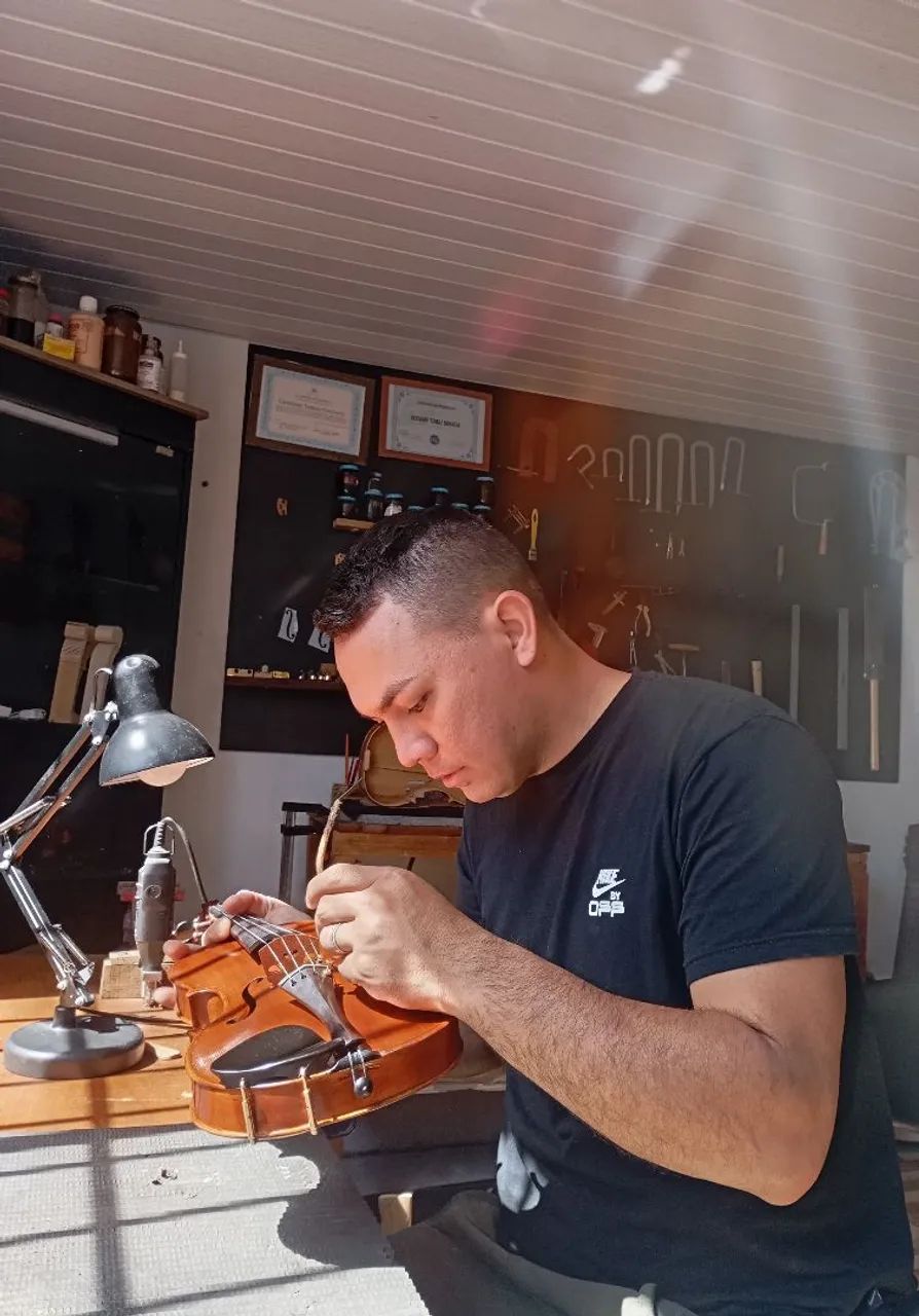 Luthier(violino,viola de arco e violoncelo) - Foto 2