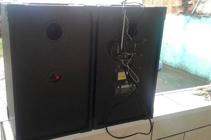 vendo par de  caixas amplificada .tudo funcionando - Foto 4
