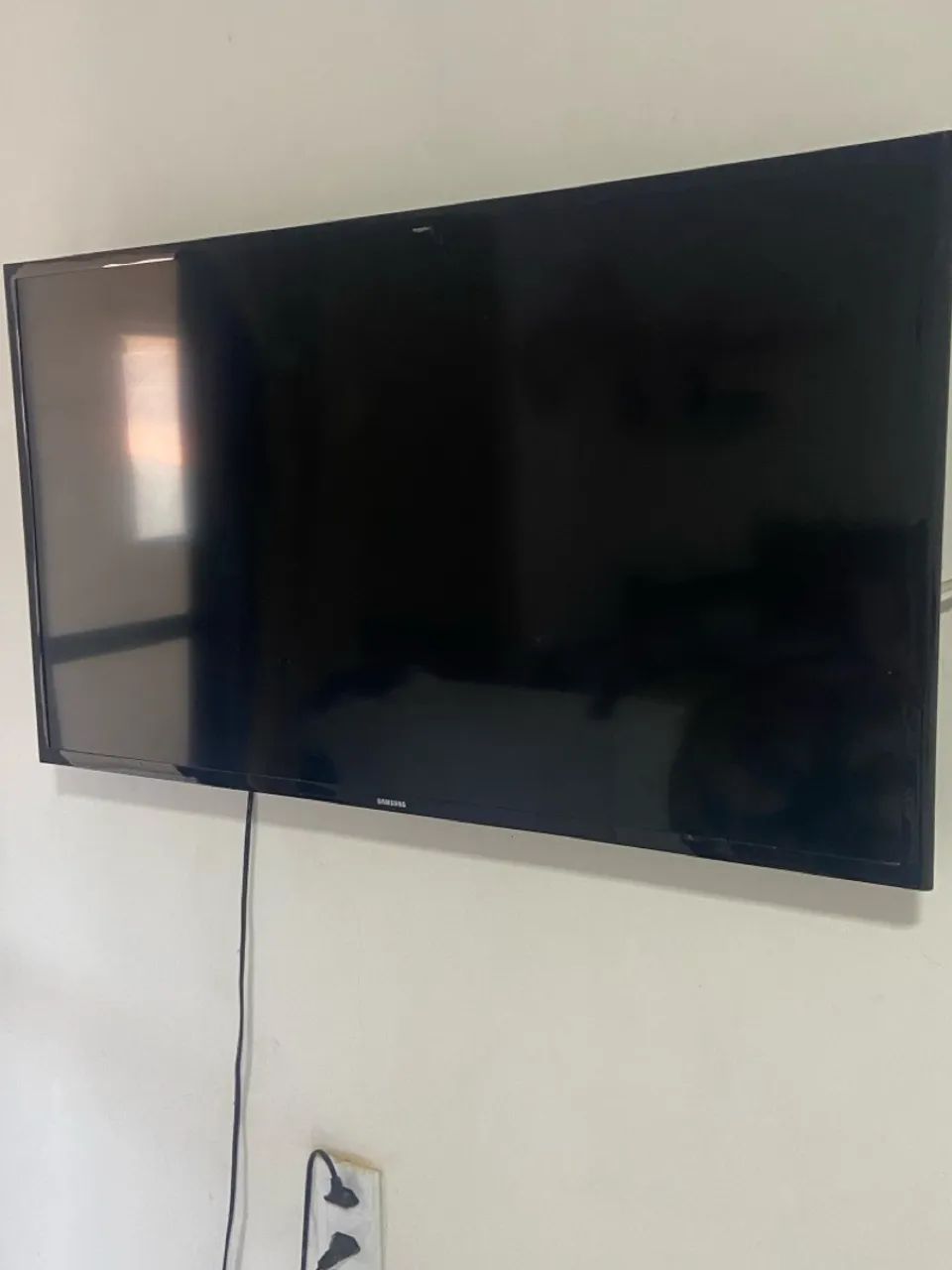 TV Samsung em ótimo estado