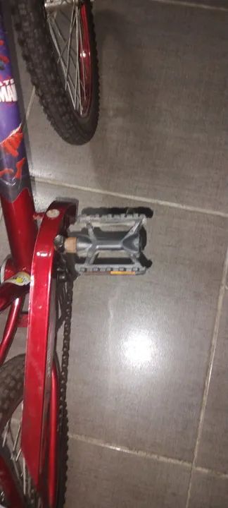 Bicicleta Homem Aranha - A20 - Semi Nova - Foto 4