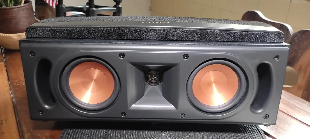 Klipsch RC-42 II - Center Speaker - POTÊNCIA. DETALHE. EMOÇÃO. INCRÍVEL.