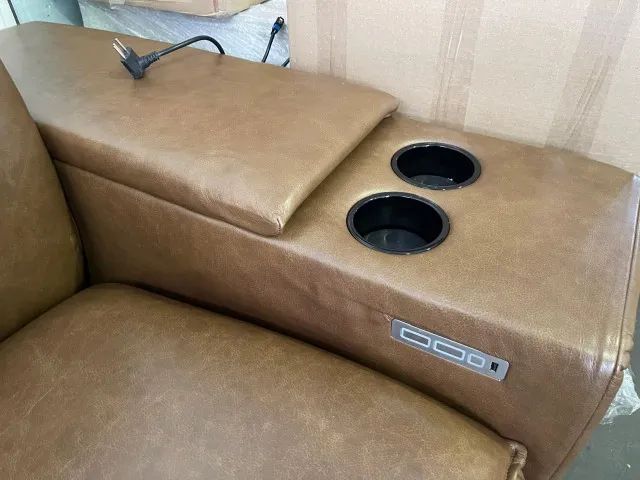 Sofá automatizado couro 8 lugares  - Foto 2