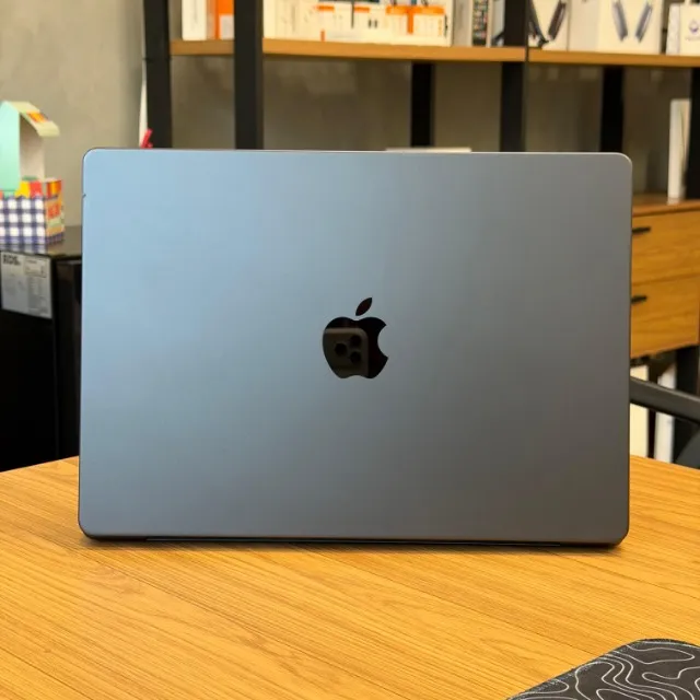 Macbook pro 14 polegadas m5 16gb / 1tb novo lacrado LOJA FÍSICA