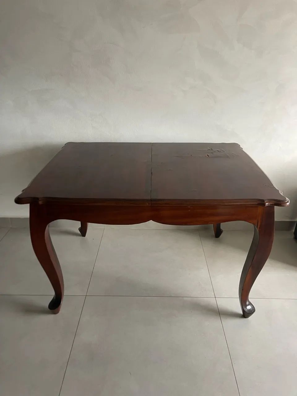 Mesa de jantar em madeira maciça+3 cadeiras  - Foto 2