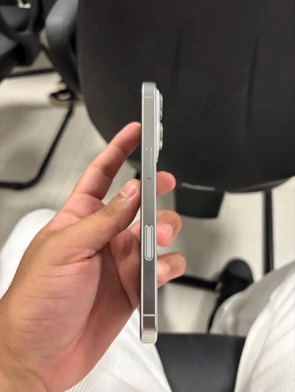 iPhone 16 pro  - Foto 3