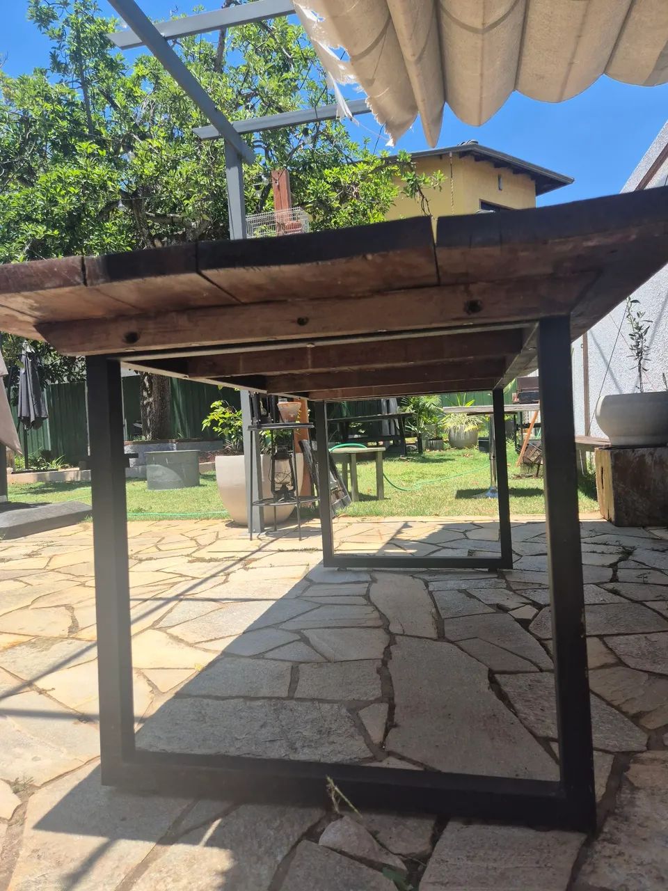 Mesa madeira maciça e base de ferro - Foto 3