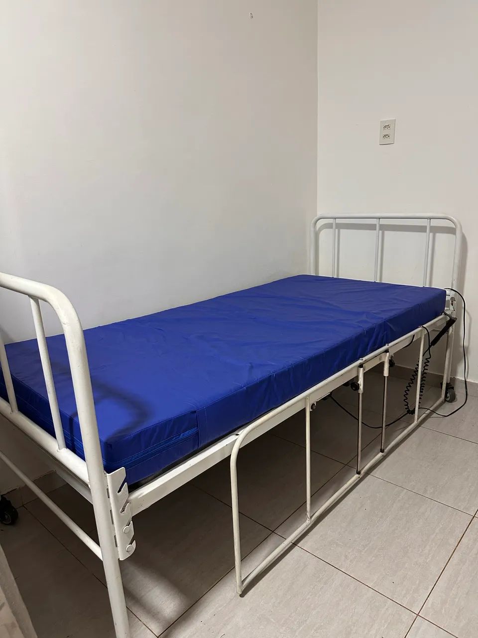 Cama hospitalar automática - Foto 2