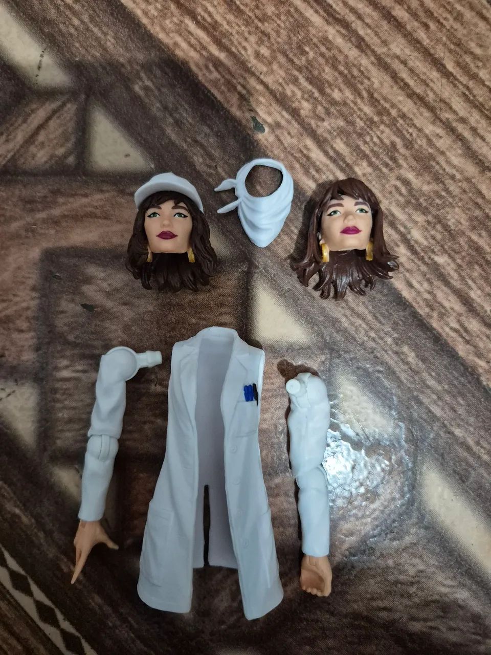 heads e acessórios Moira mactaggert marvel legends 