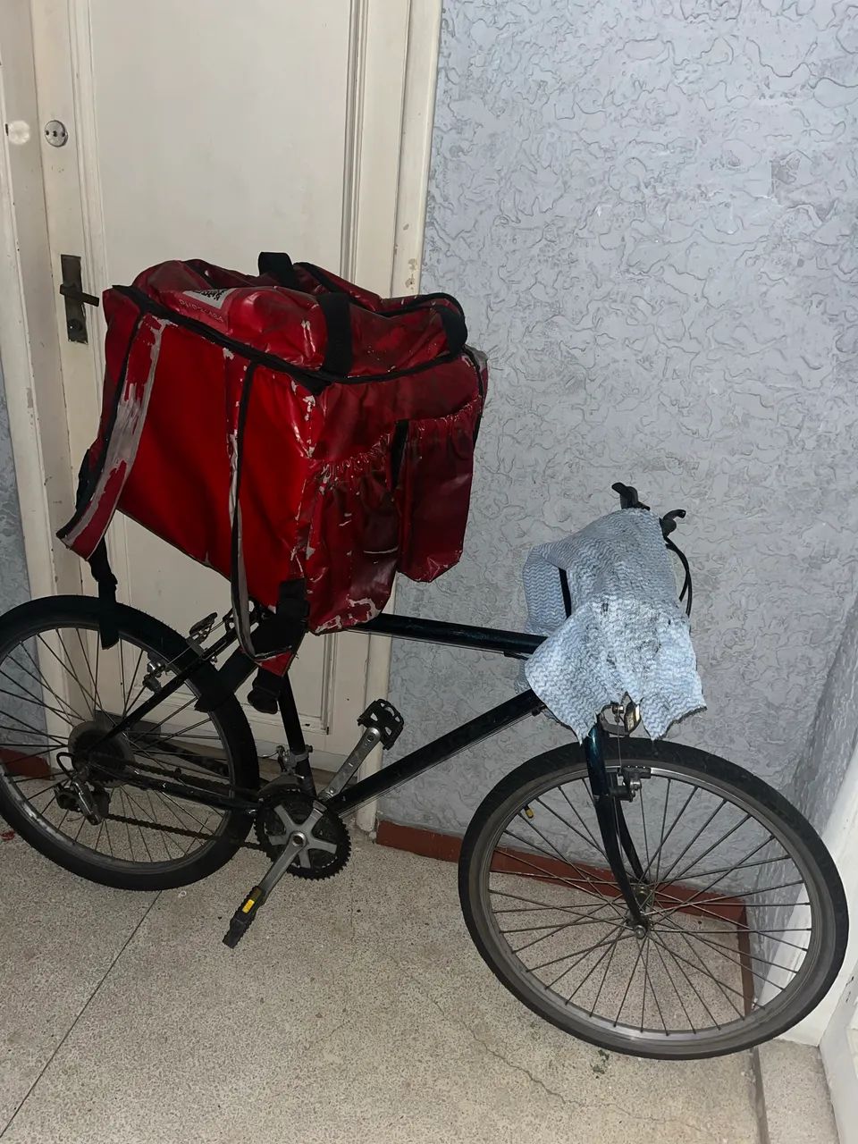 Bicicleta aro 26 com marcha - Foto 4