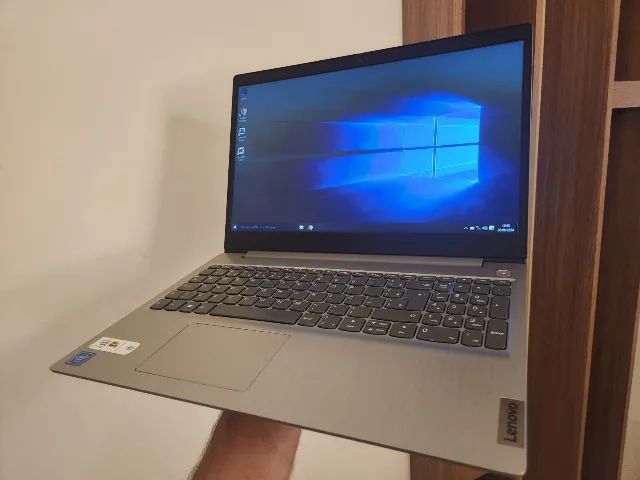 Notebook Lenovo Core i5 Oitava Geração Tela 16 Polegadas SSD 8GB RAM DDR4