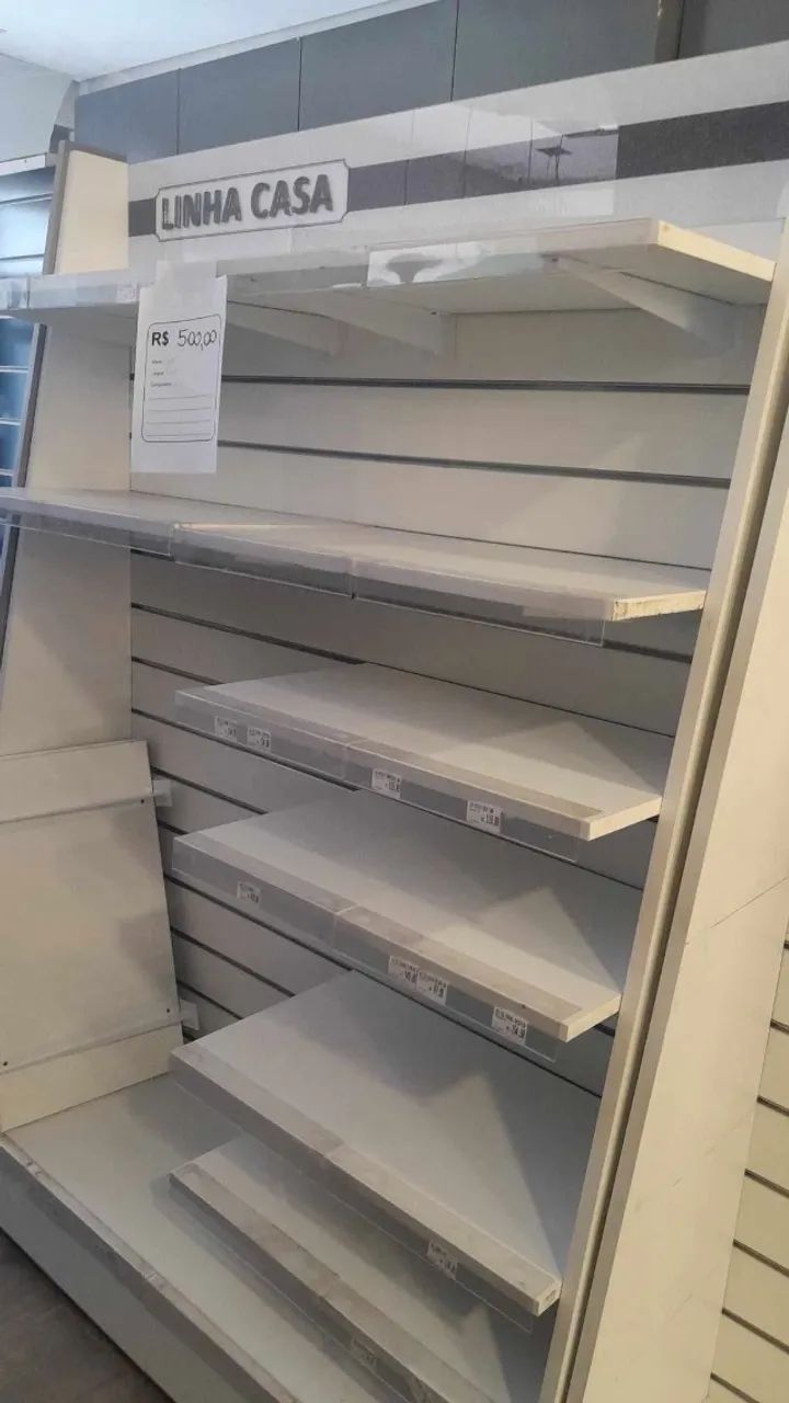 MÓVEL EXPOSITOR BRANCO - LINHA CASA