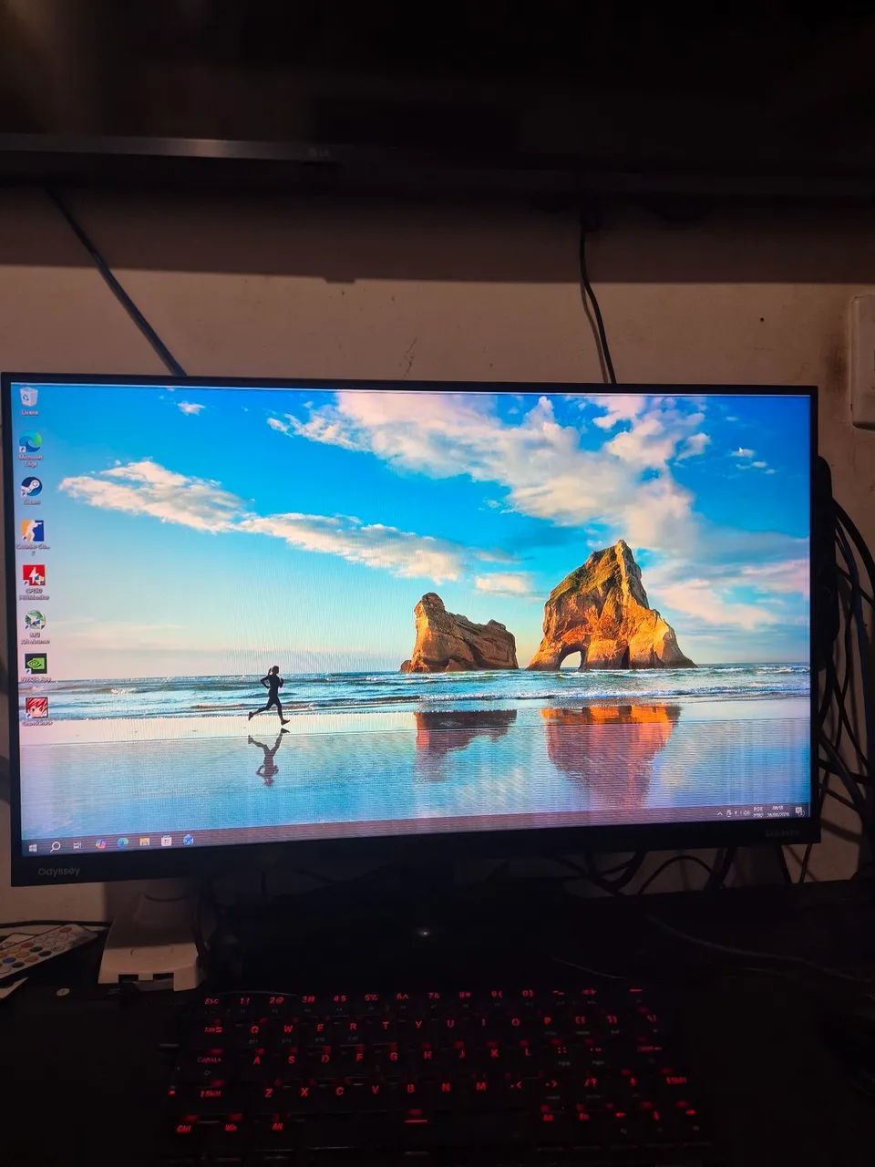 Monitor Samsung odyssey 144hz (Descrição) - Foto 2