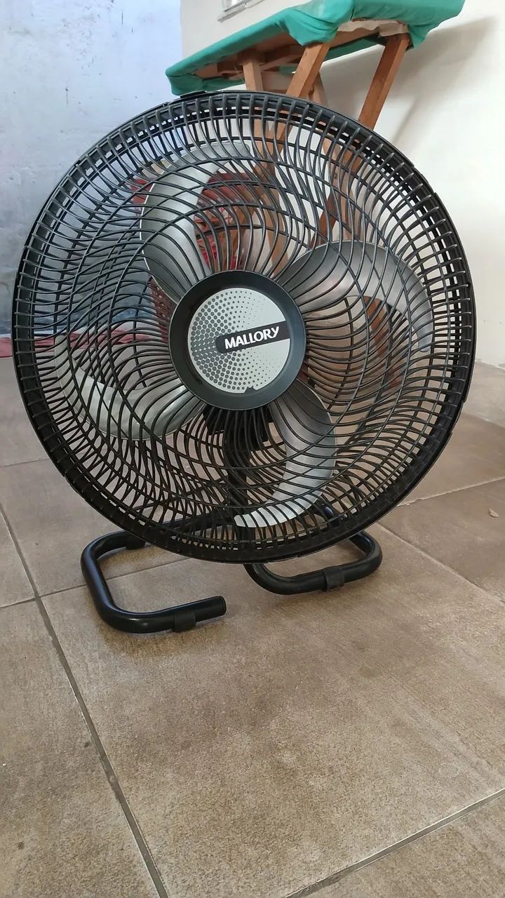 Ventilador de chão forte